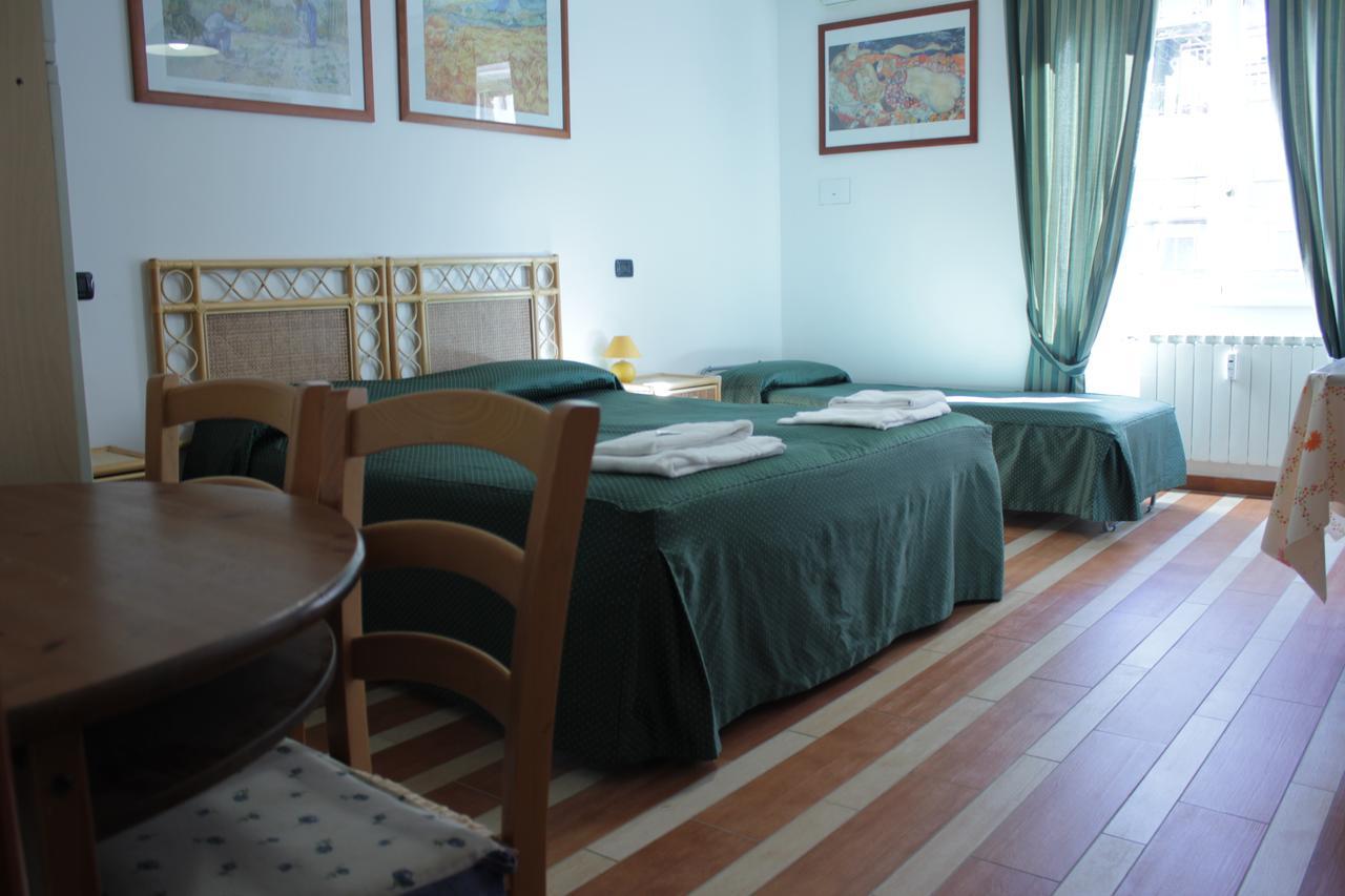 Tourist House Roma Aparthotel Exterior photo