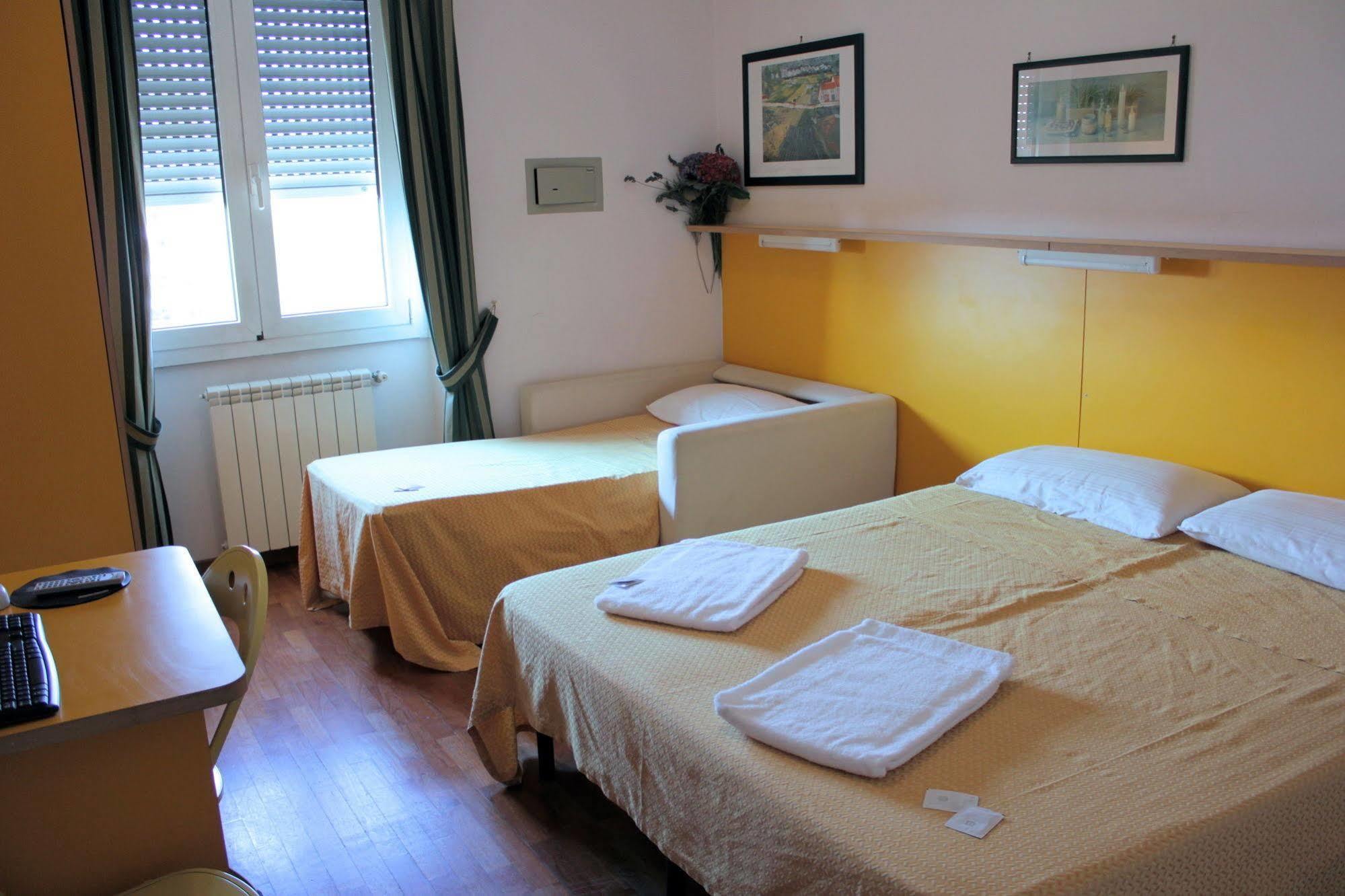 Tourist House Roma Aparthotel Exterior photo